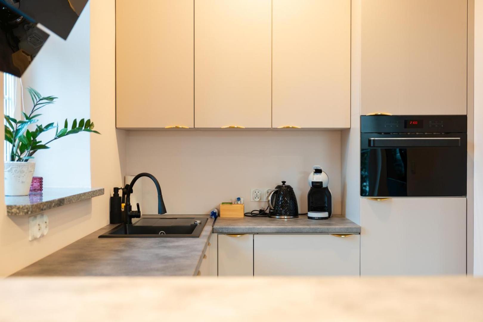 Apartament Smile - Z Prywatnym Monitorowanym Parkingiem By Spaceapart Jelenia Góra Exteriör bild
